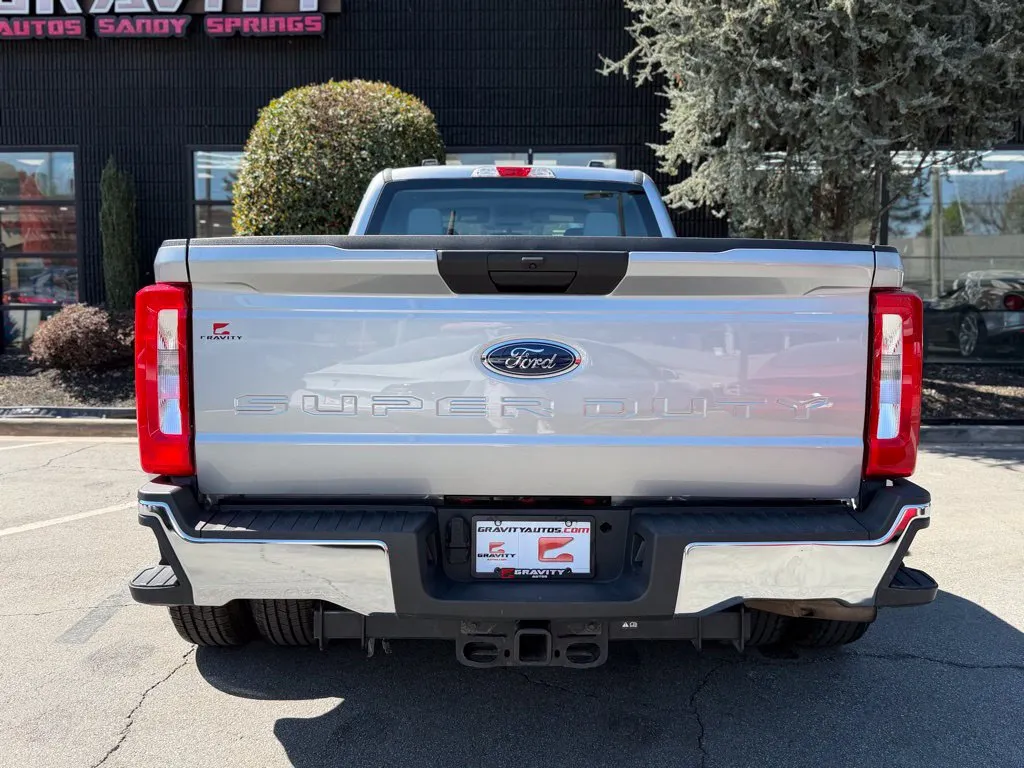 Ford F350SD photo 14