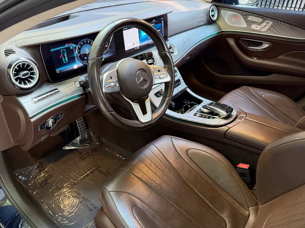Mercedes-Benz CLS photo 23