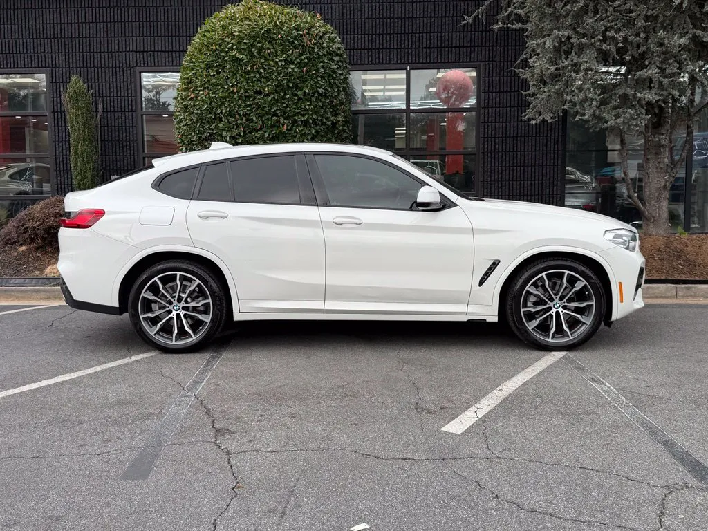 BMW X4 photo 19