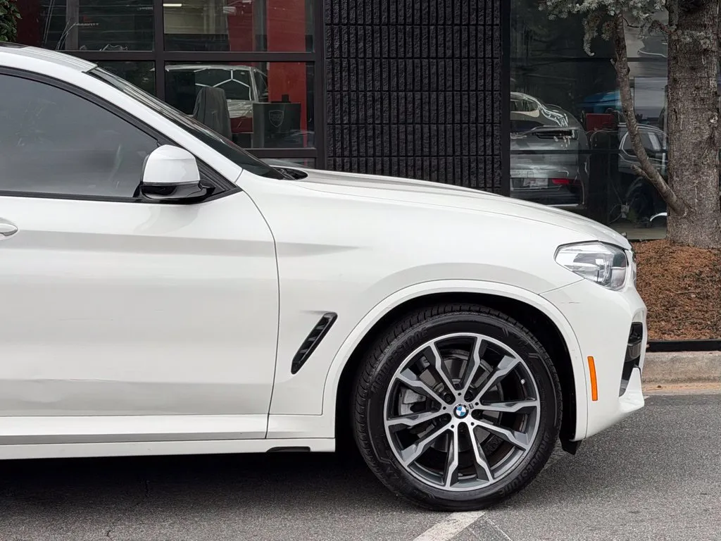 BMW X4 photo 21