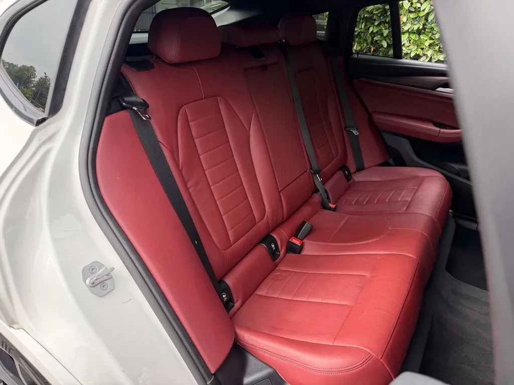 BMW X4 photo 38
