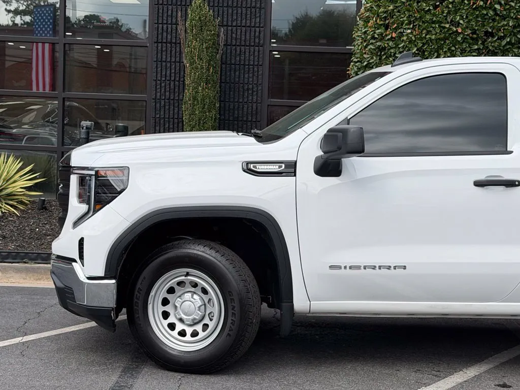 GMC Sierra photo 10