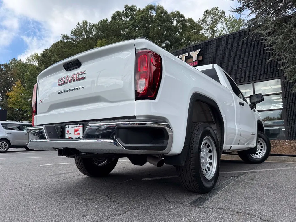 GMC Sierra photo 13