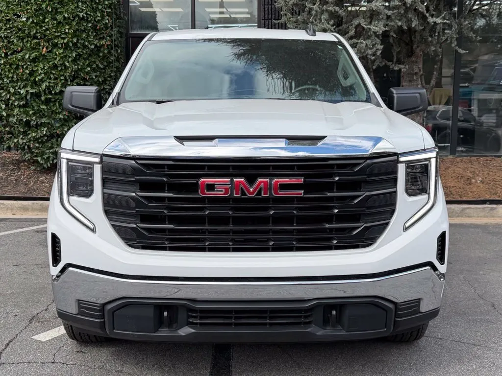 GMC Sierra photo 3