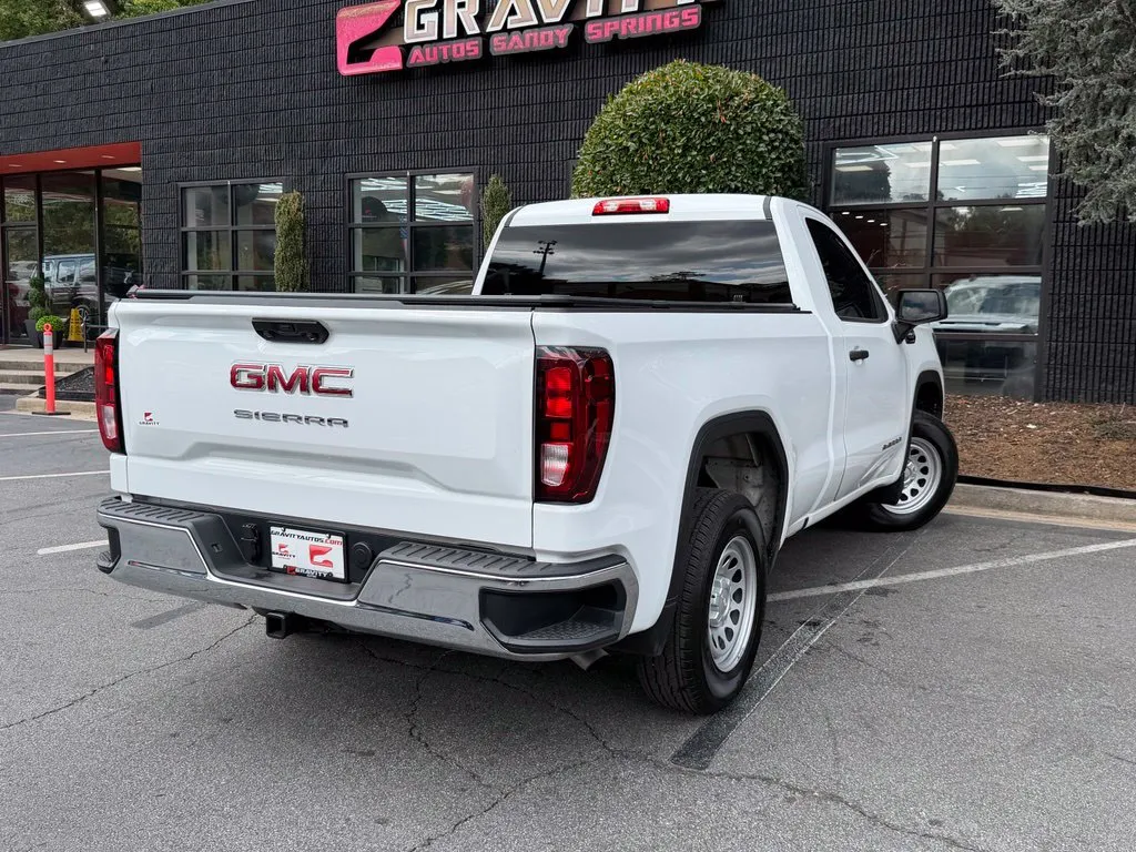 GMC Sierra photo 12