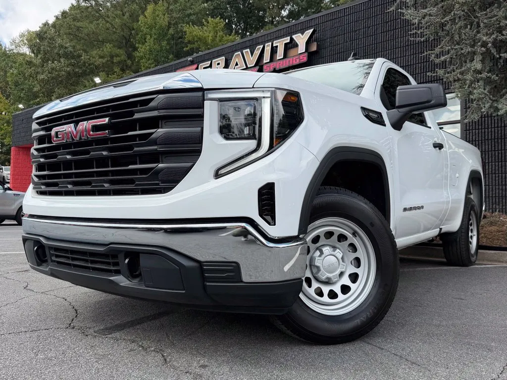 GMC Sierra photo 2