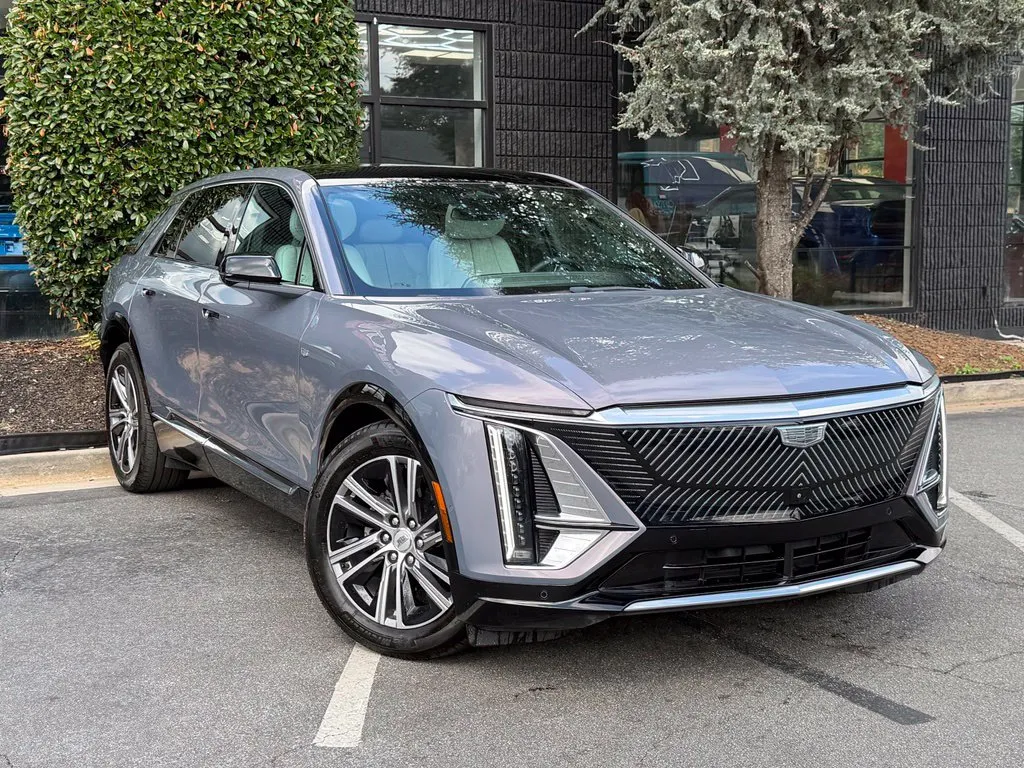 Cadillac Lyriq photo 7