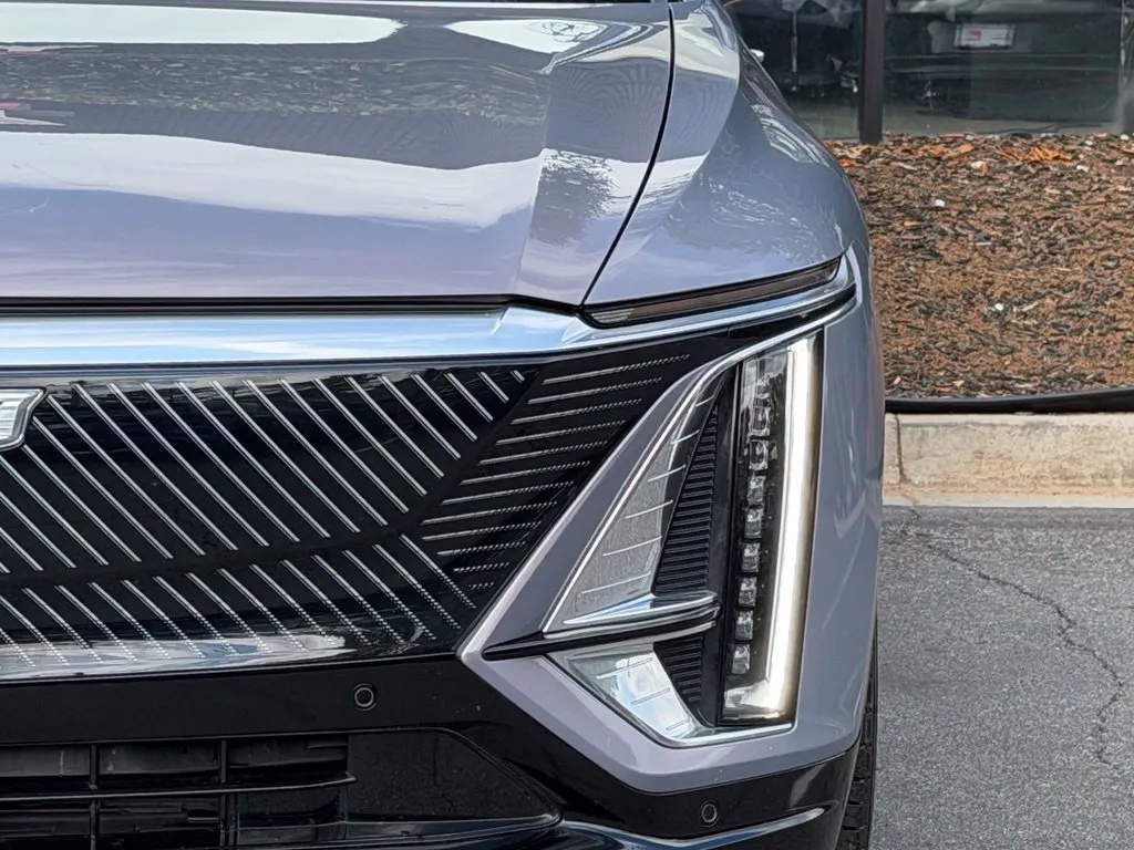 Cadillac Lyriq photo 5