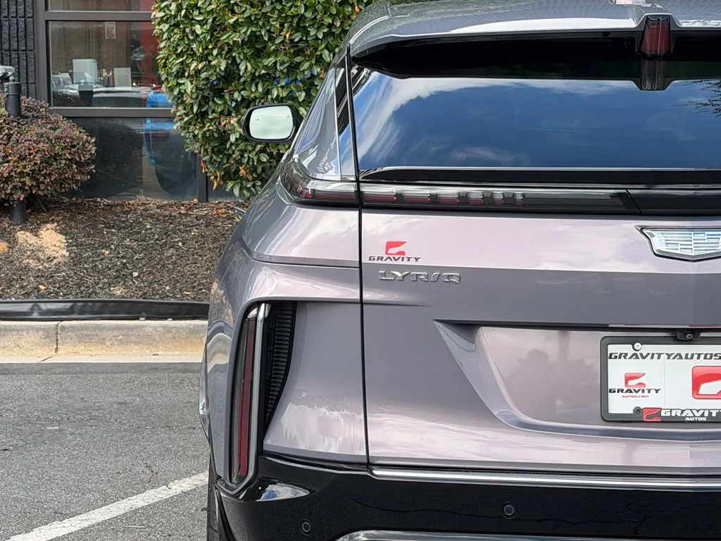 Cadillac Lyriq photo 15