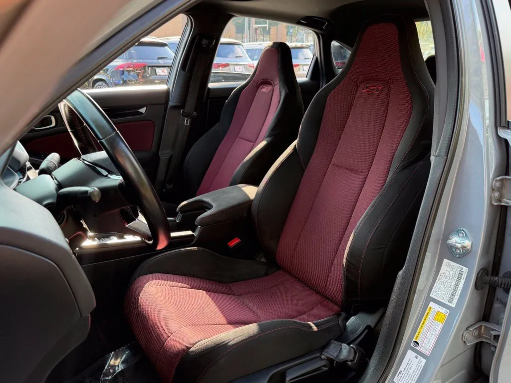 Honda Civic Si photo 26