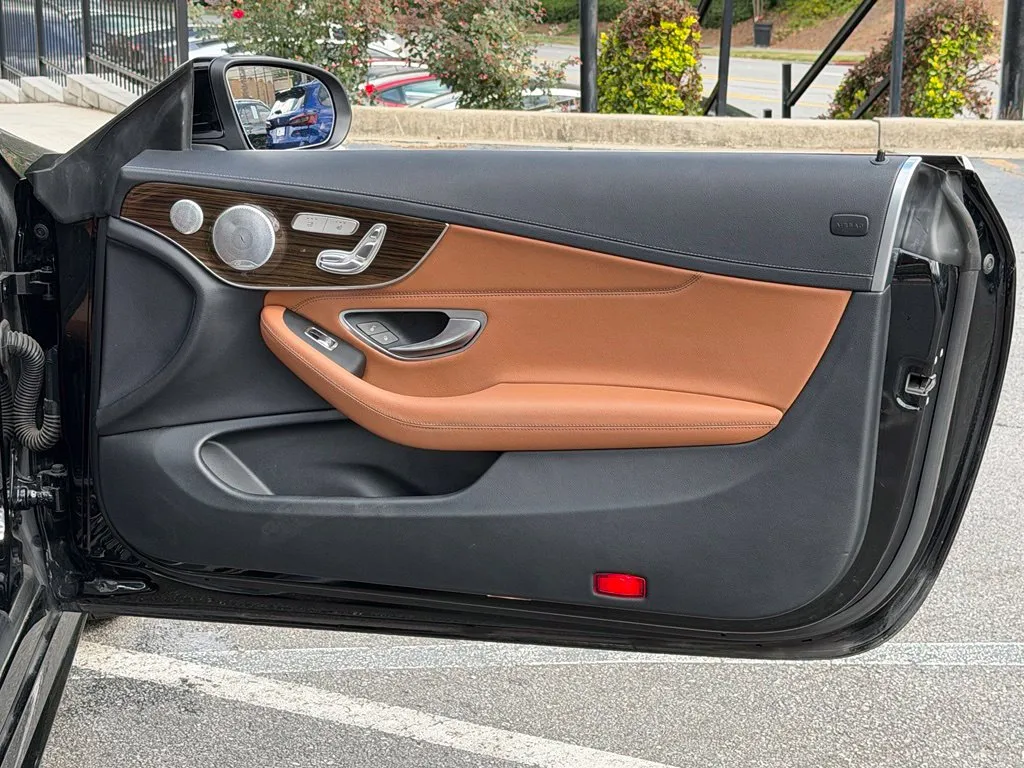 Mercedes-Benz C-Class photo 35