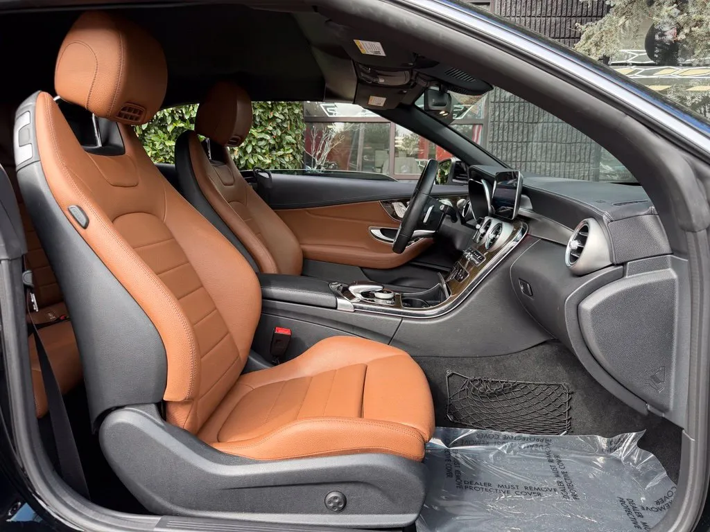 Mercedes-Benz C-Class photo 33