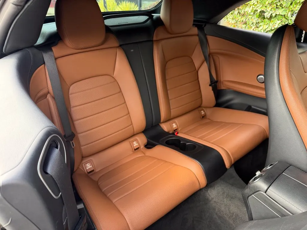 Mercedes-Benz C-Class photo 37