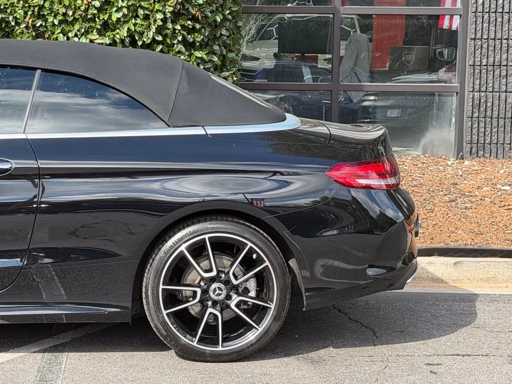 Mercedes-Benz C-Class photo 11