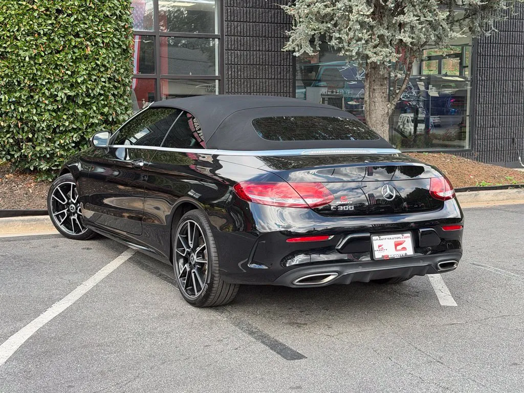 Mercedes-Benz C-Class photo 19