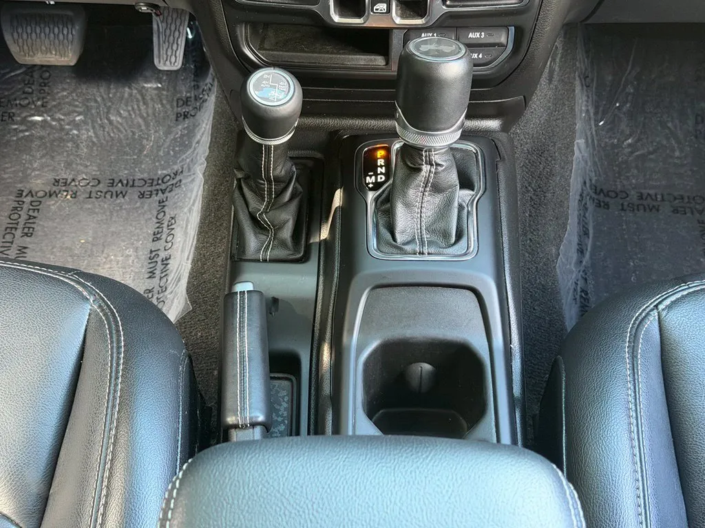 Jeep Wrangler photo 49