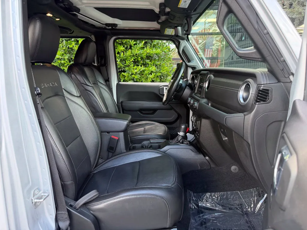 Jeep Wrangler photo 34