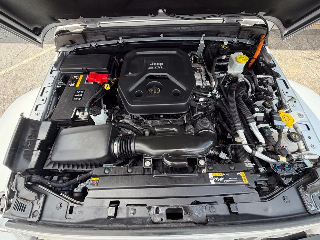 Jeep Wrangler photo 6