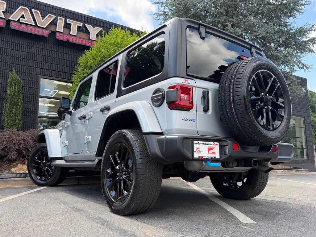 Jeep Wrangler photo 20