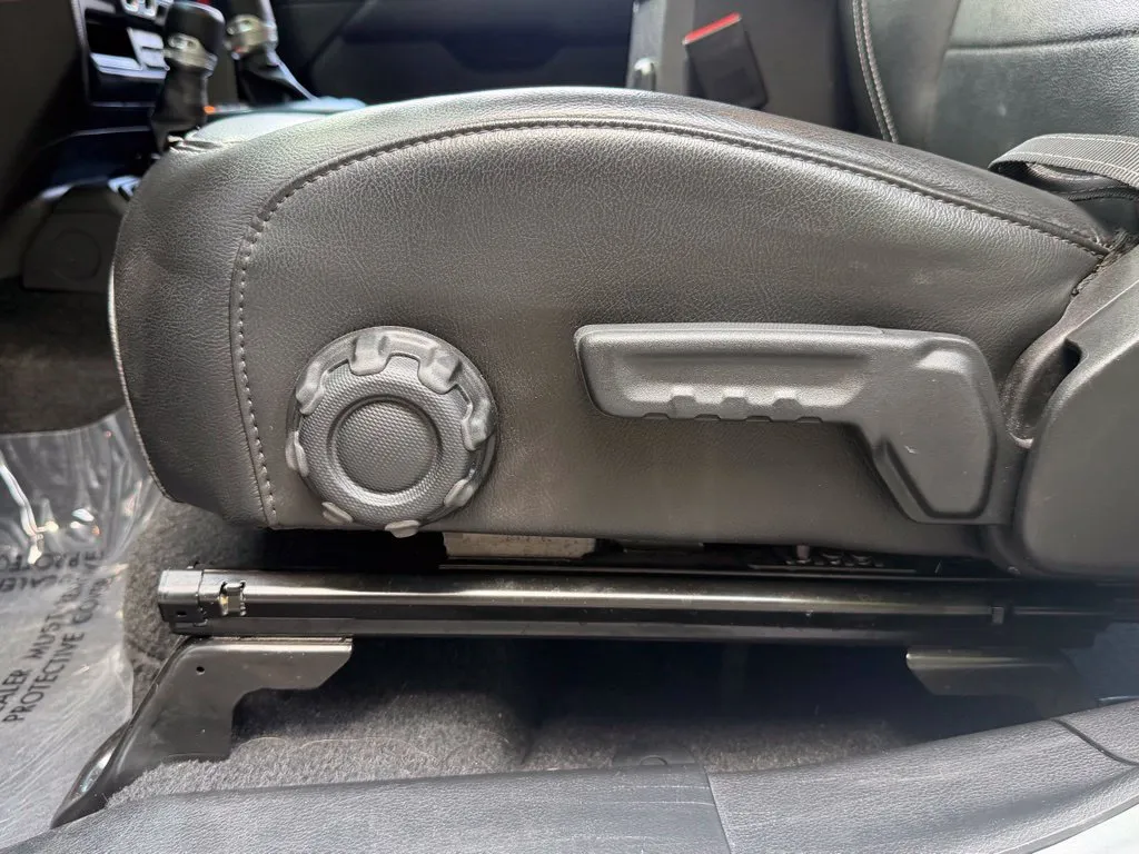 Jeep Wrangler photo 27