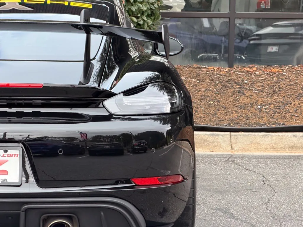 Porsche 718 Cayman photo 16