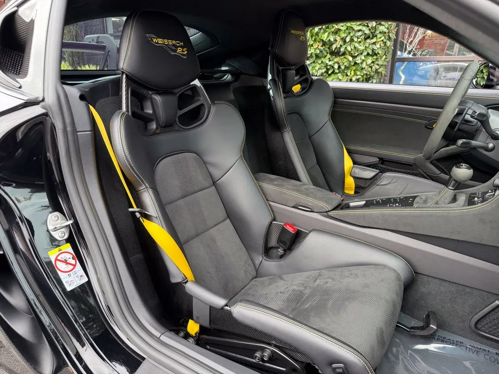 Porsche 718 Cayman photo 32