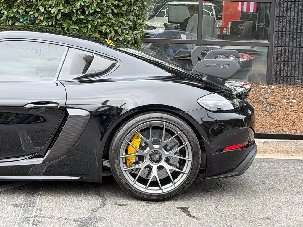 Porsche 718 Cayman photo 11