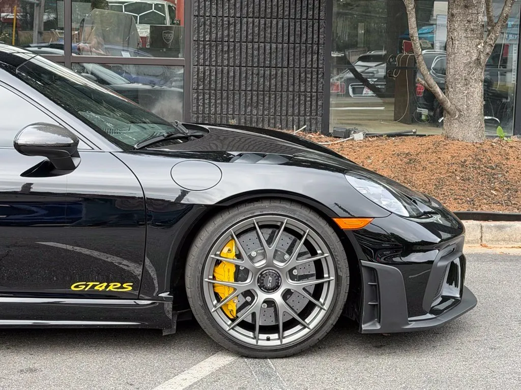 Porsche 718 Cayman photo 23
