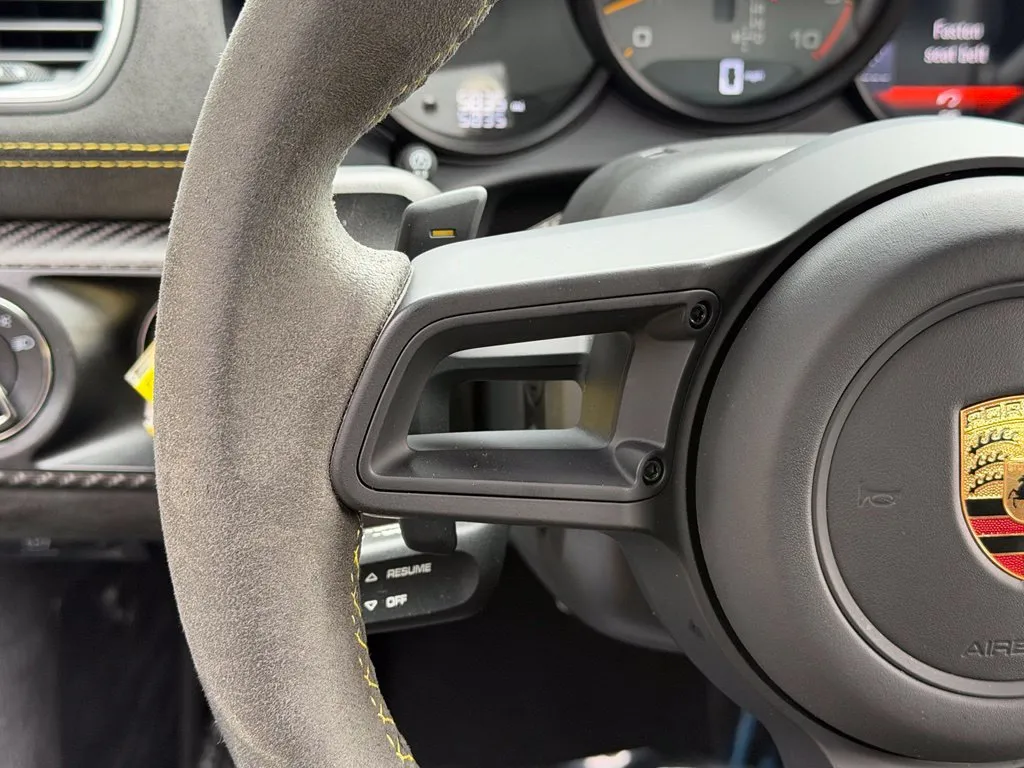 Porsche 718 Cayman photo 40