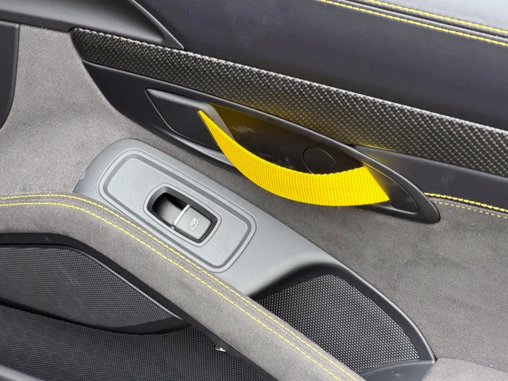Porsche 718 Cayman photo 34