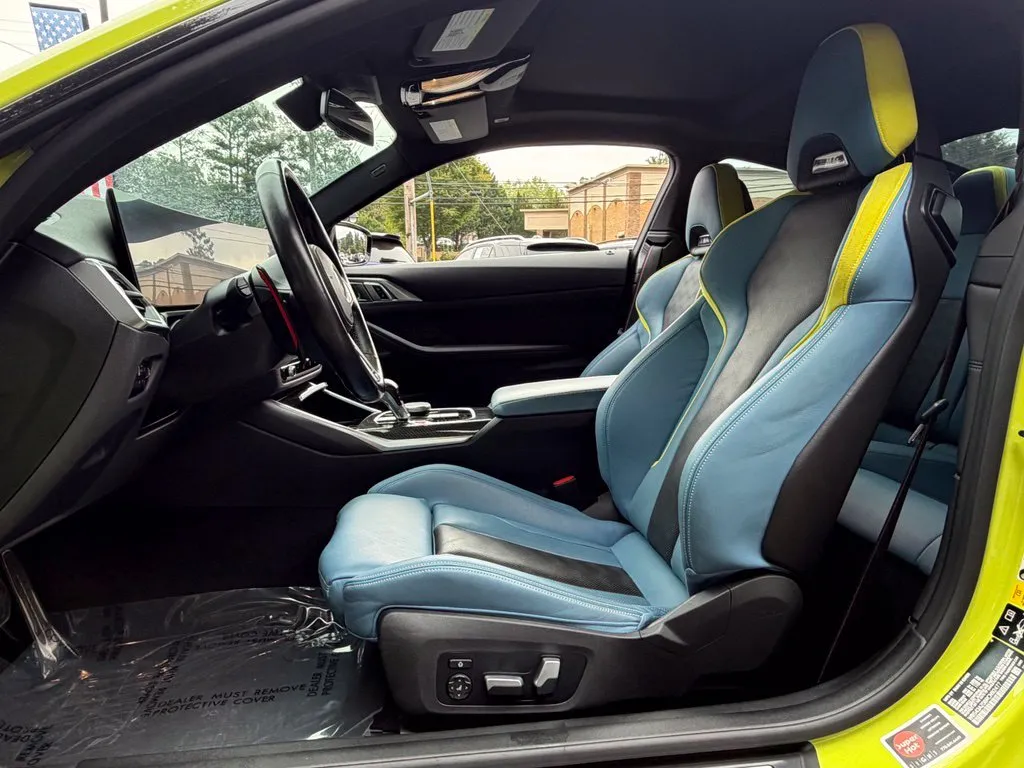 BMW M4 photo 25