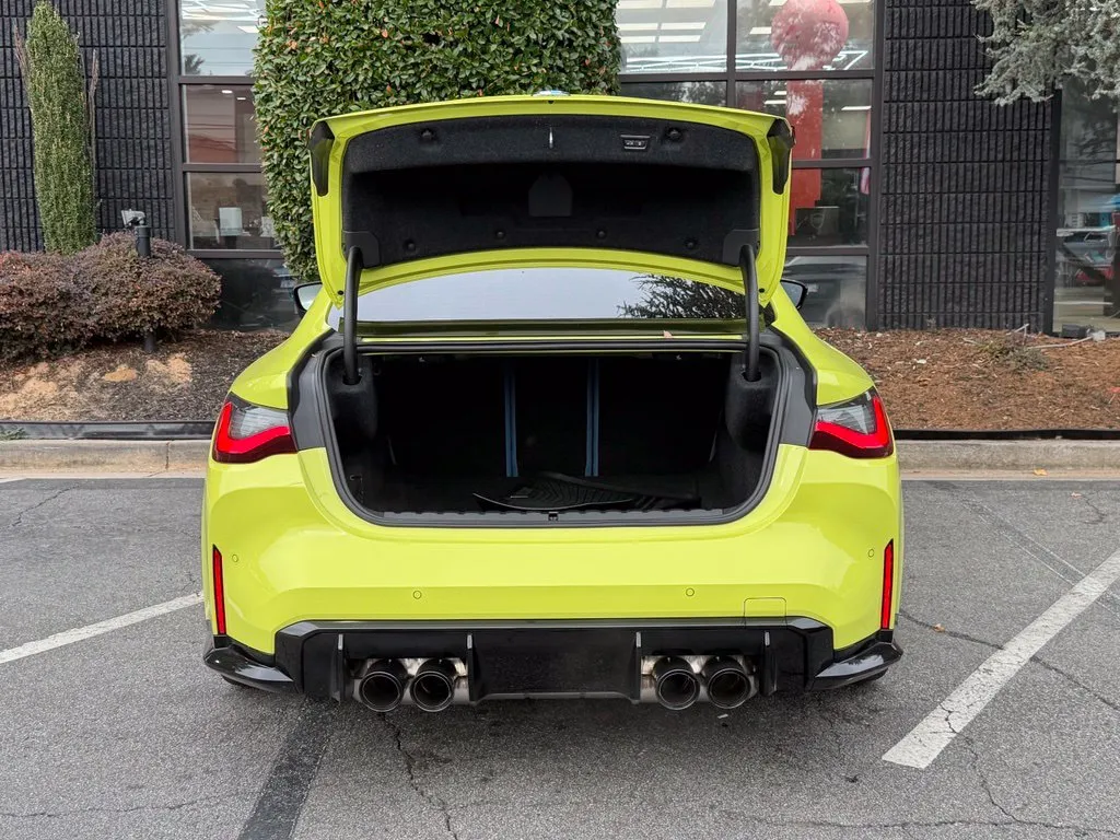 BMW M4 photo 17