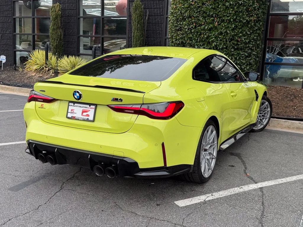 BMW M4 photo 12