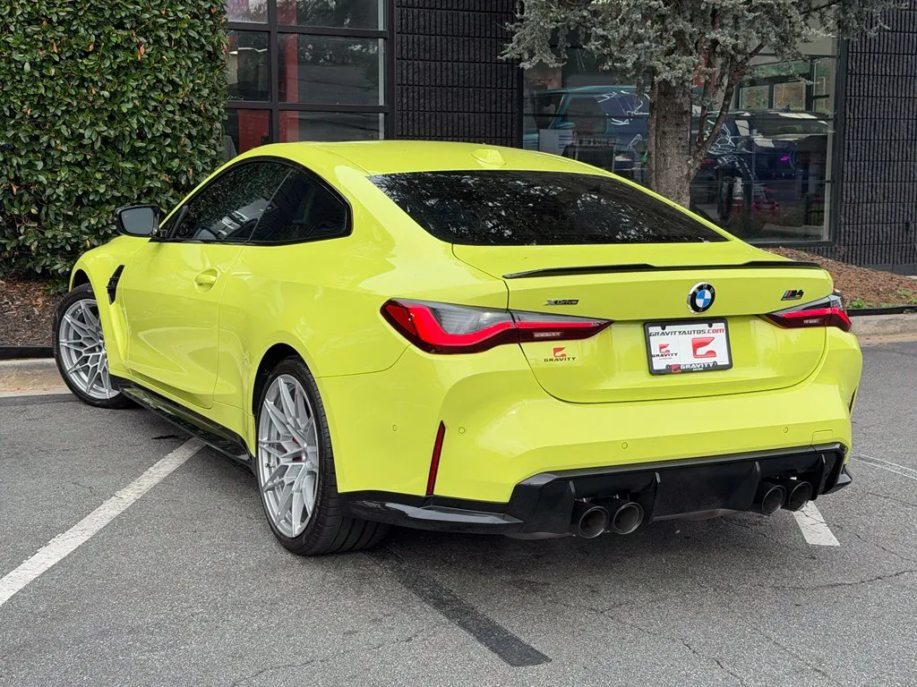 BMW M4 photo 19