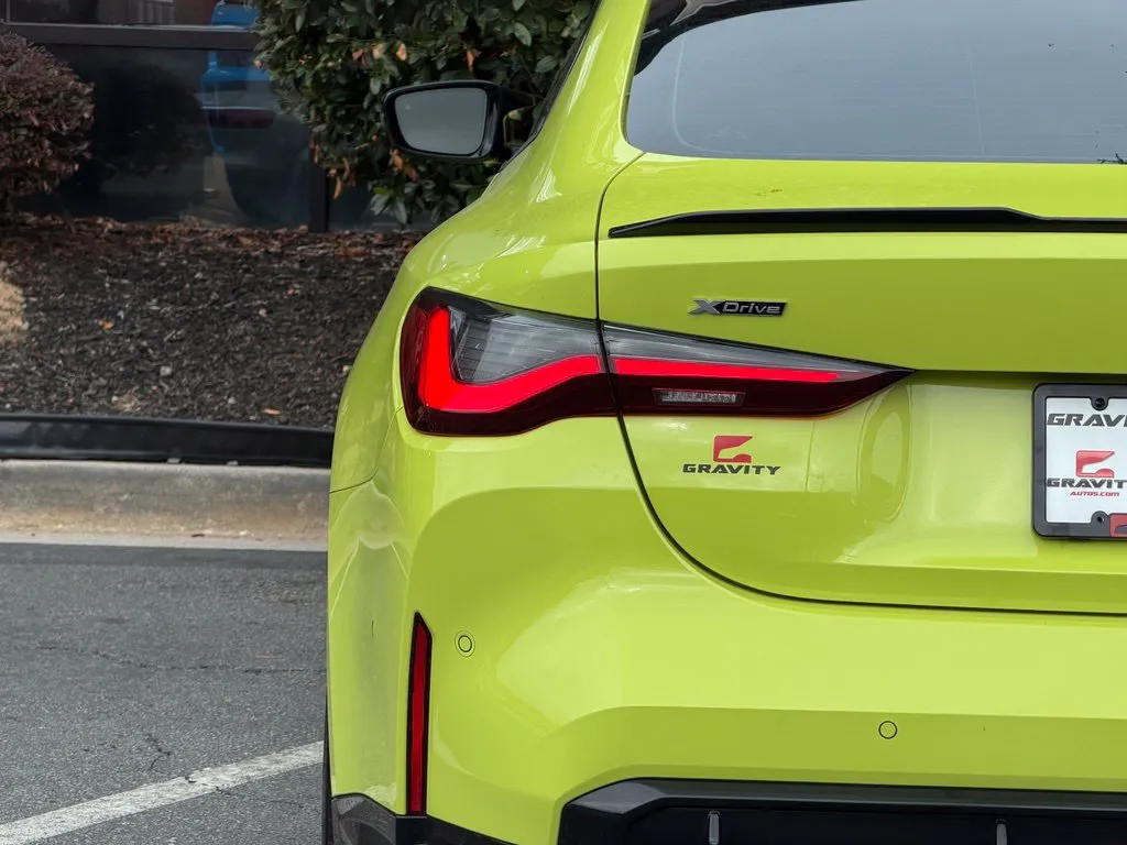 BMW M4 photo 15