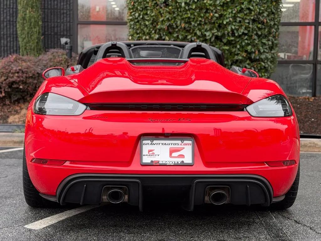 Porsche 718 Spyder photo 14