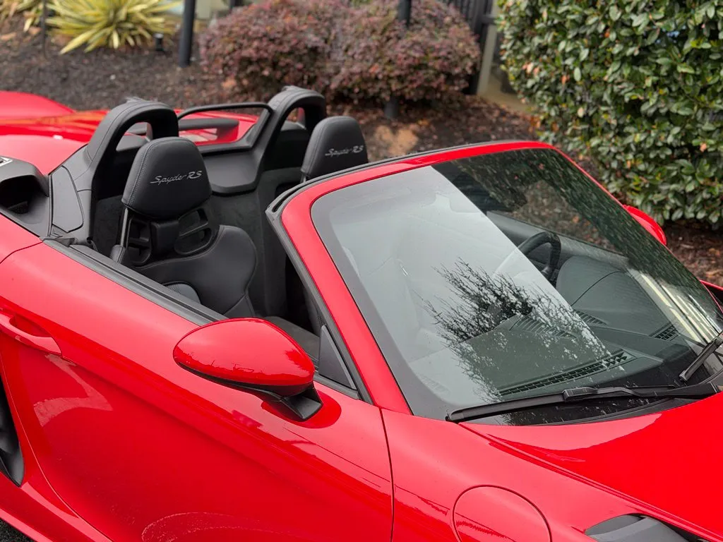 Porsche 718 Spyder photo 52