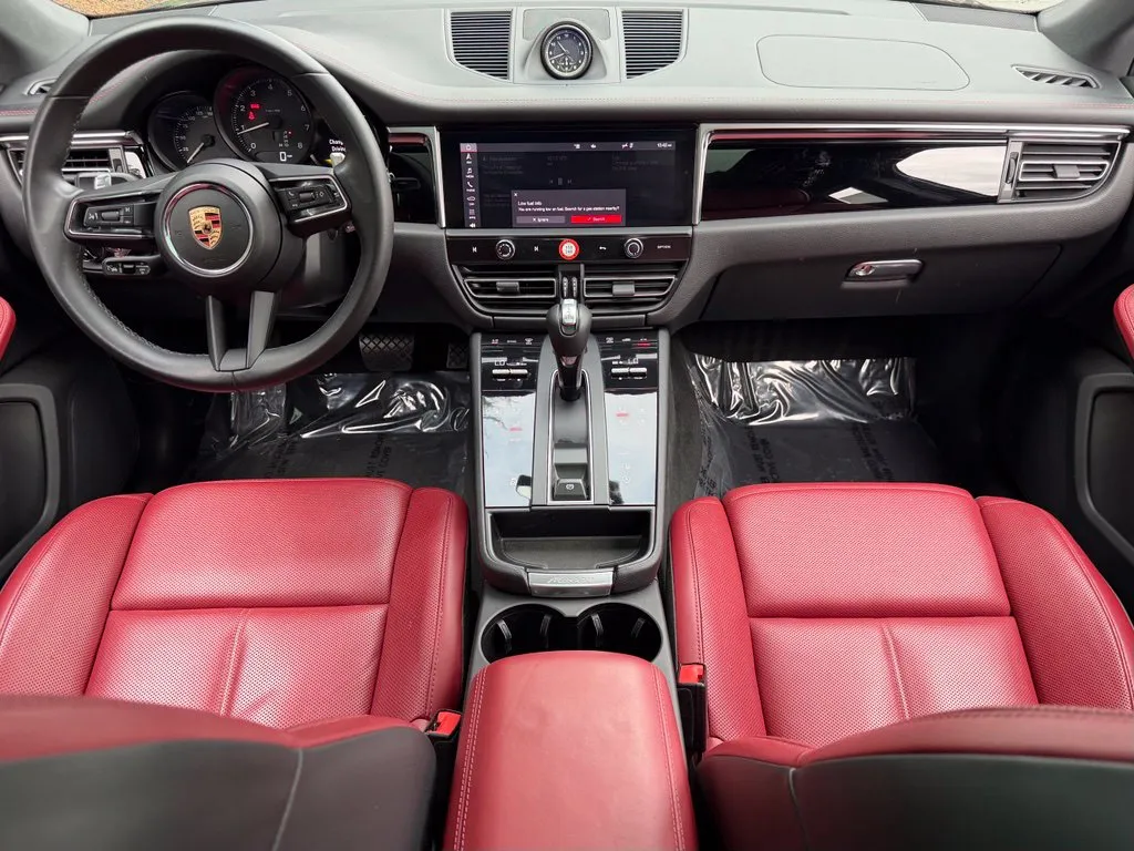 Porsche Macan photo 34