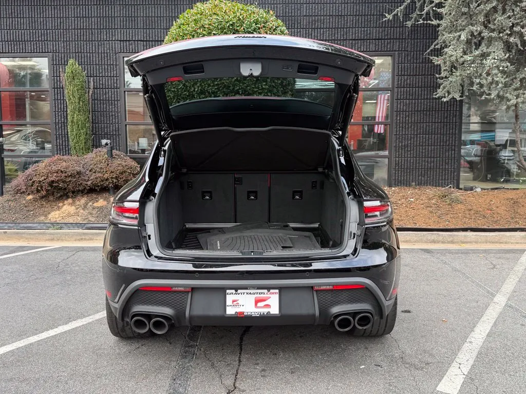 Porsche Macan photo 17
