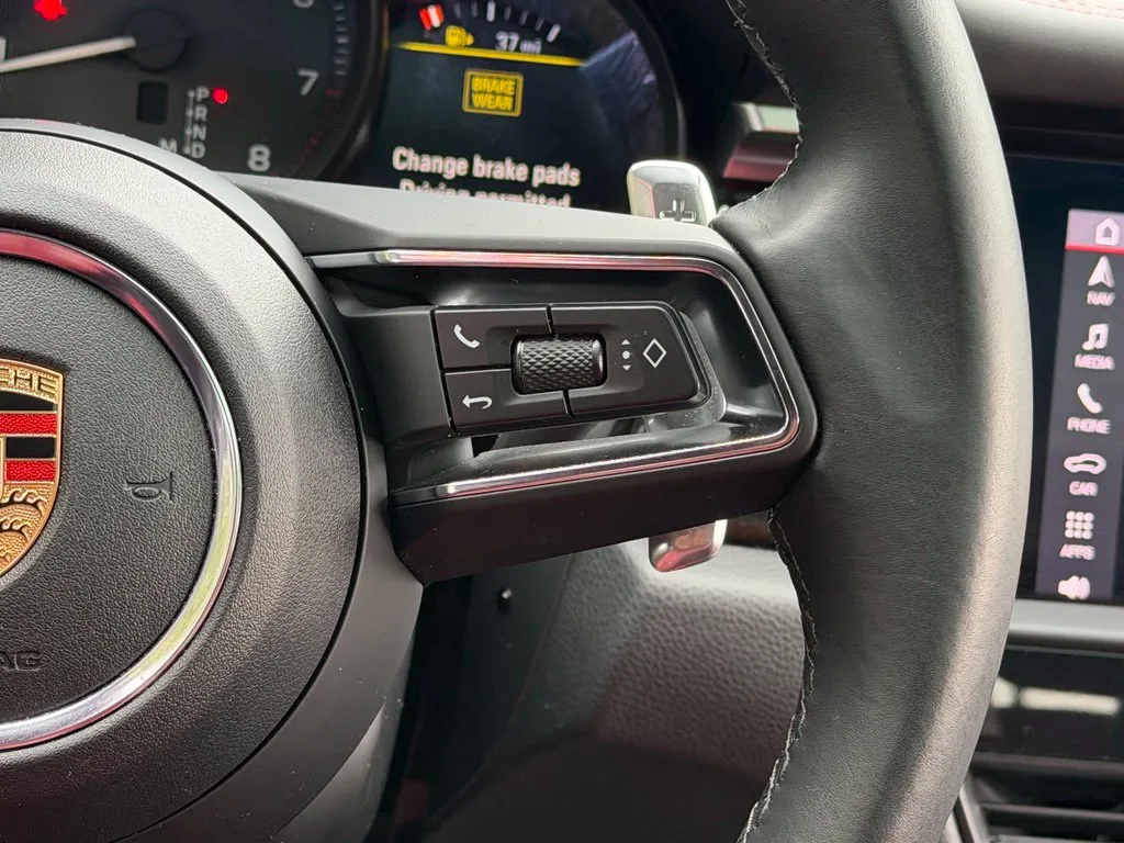 Porsche Macan photo 39