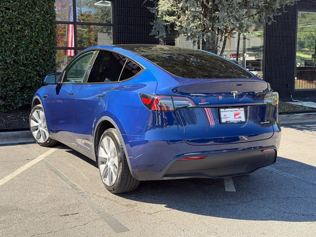 Tesla Model Y photo 20