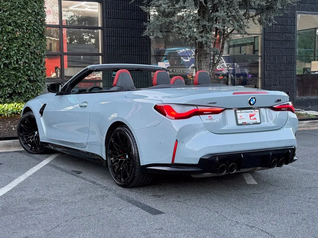 BMW M4 photo 19