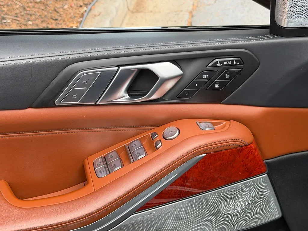 BMW X7 photo 30