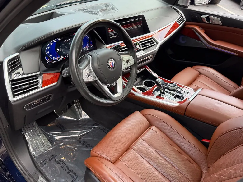 BMW X7 photo 24