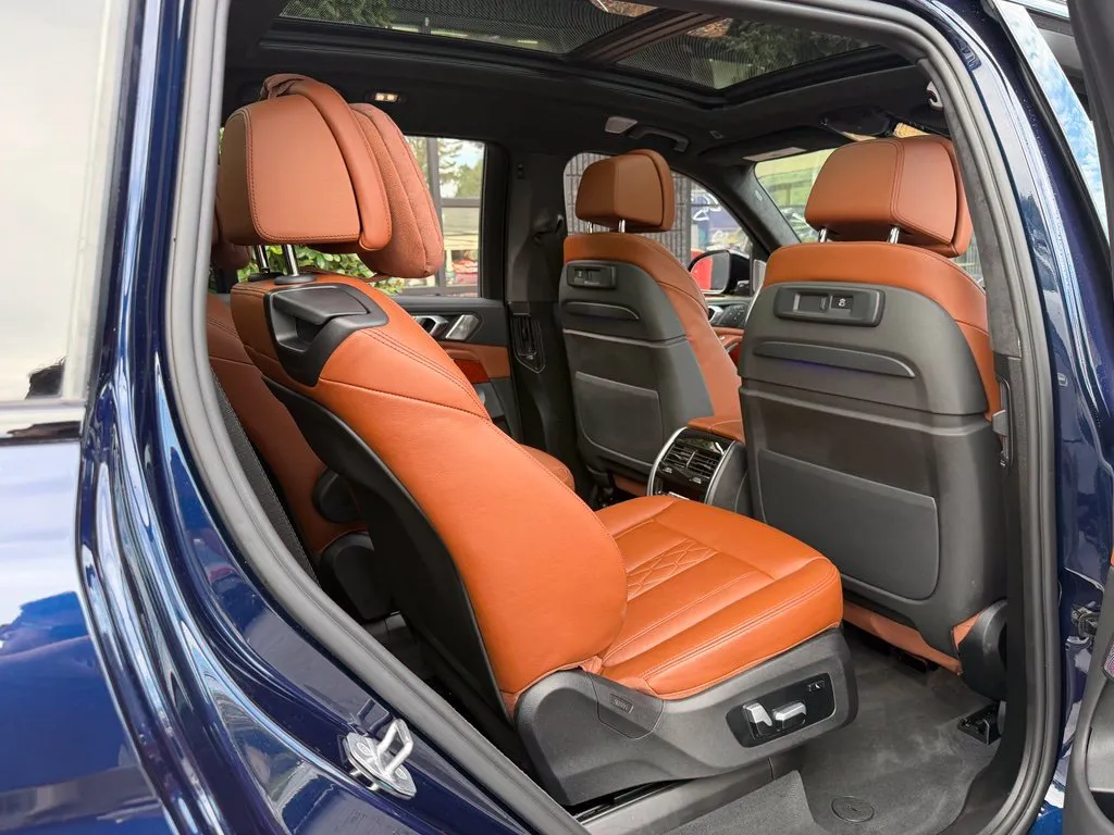 BMW X7 photo 40