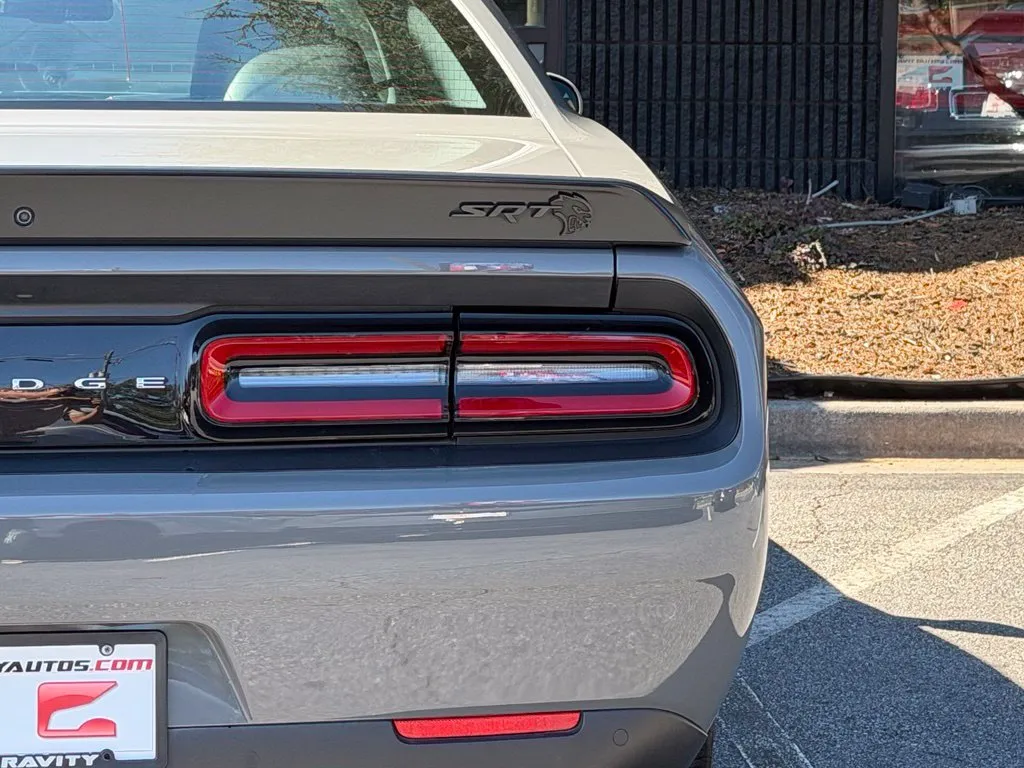 Dodge Challenger photo 16