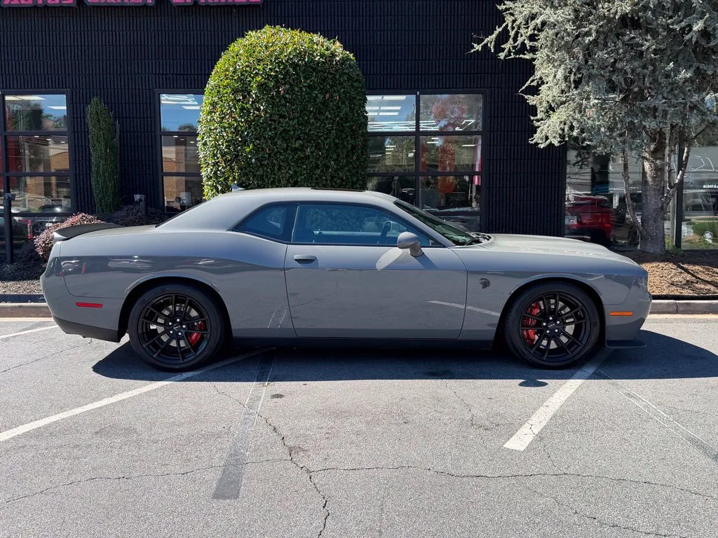 Dodge Challenger photo 21