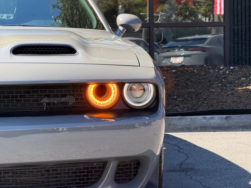 Dodge Challenger photo 5