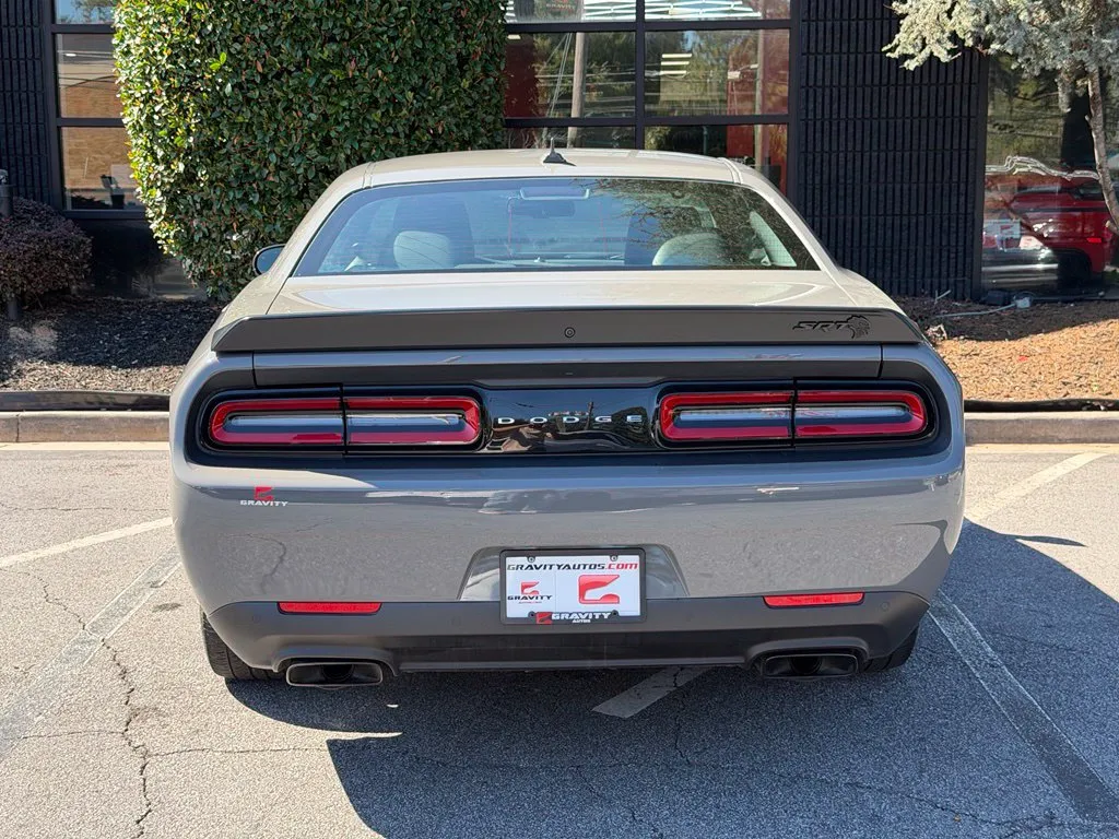 Dodge Challenger photo 14
