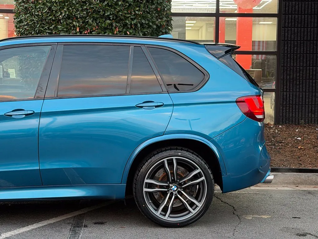 BMW X5 photo 11